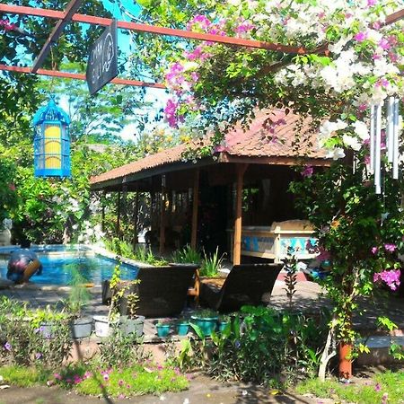 Omah Gili Hotel 길리 아이르 외부 사진