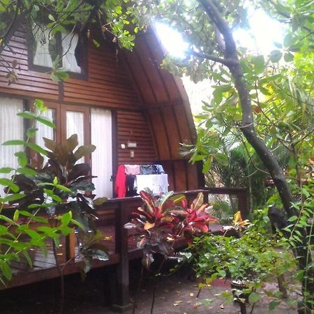 Omah Gili Hotel 길리 아이르 외부 사진